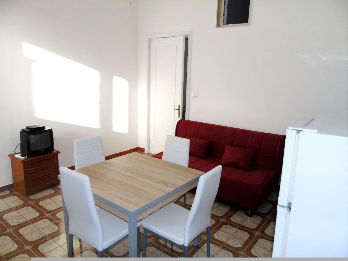Apartamento Mmera mare Torre Lapillo Exterior foto